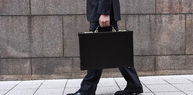 マスミ鞄嚢のアタッシュケース